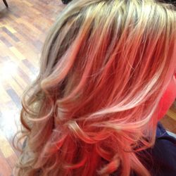 Mademoiselle Salon