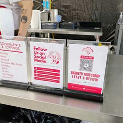 Tito Leo's BBQ - Signs