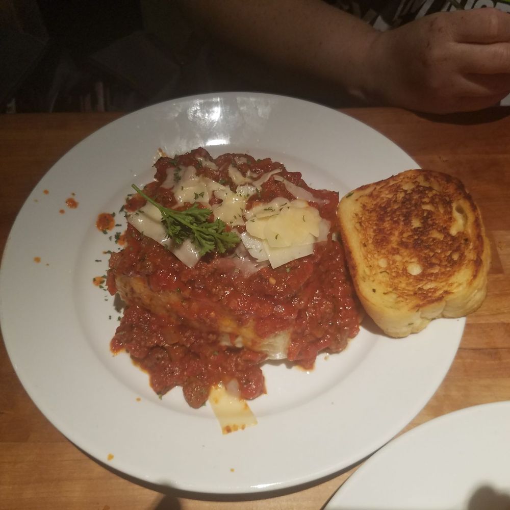Cheddar's Scratch Kitchen - Spaganga - Comfort Food Near Me - Cedar Rapids, Iowa Cheddar's Scratch Kitchen - Spaganga - Comfort Food Near Me - Cedar Rapids, Iowa