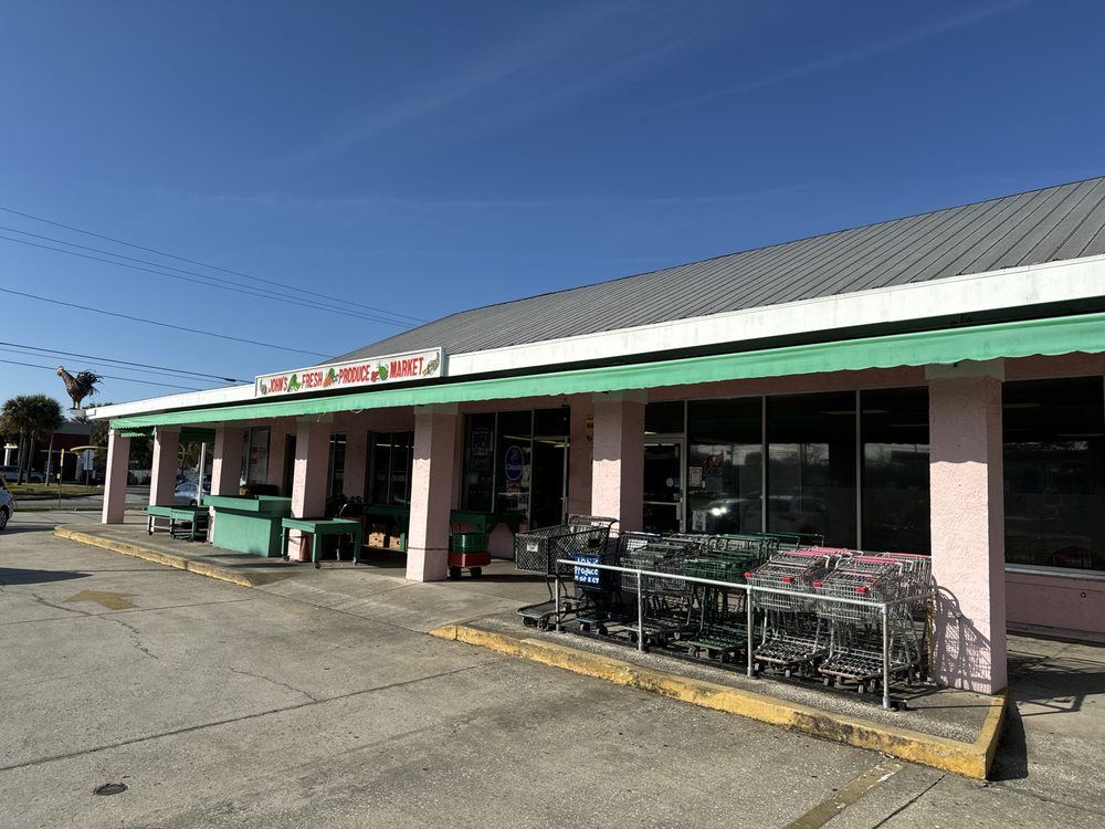 JOHN’S FRESH PRODUCE MARKET Updated October 2024 31 Photos & 45