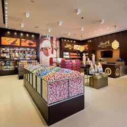 Lindt Chocolate Shop