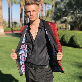 Vercini Men’s Wear - Men's Clothing Near Me - Las Vegas, Nevada Vercini Men’s Wear - Men's Clothing Near Me - Las Vegas, Nevada