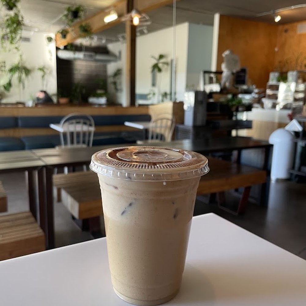Giant Coffee - brown sugar + vanilla + cinnamon latte - Coffee & Tea Near Me - Phoenix, Arizona