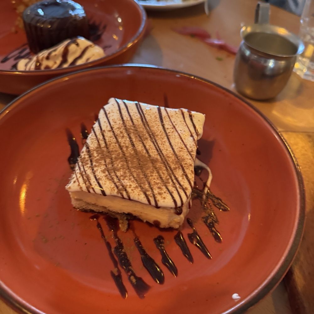 Brava Garden Eatery - Wine Bars Near Me - Pleasanton, California Brava Garden Eatery - Wine Bars Near Me - Pleasanton, California