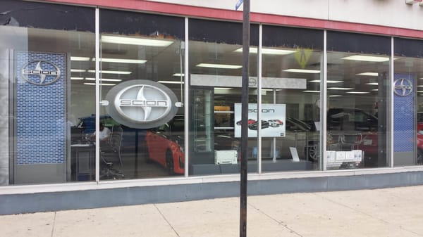 VICTORY TOYOTA OF MIDTOWN - Updated October 2025 - 65 Photos & 194 ...