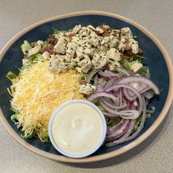 The Peddlers Loft Cafe - Grilled Chicken Salad