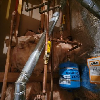 Plumb Doctor - New expansion tank and PEX - Plumbing Near Me - Marietta, Georgia Plumb Doctor - New expansion tank and PEX - Plumbing Near Me - Marietta, Georgia
