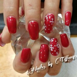 Nails by Tiffany - Acrylic set wit gel and design