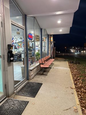 Jason's II Barber Stylist