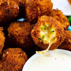 Los Gyros - Jalapeño Cheddar Bites