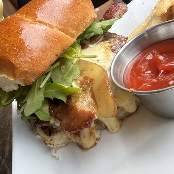 Twist Martini - Waygu burger - New American Near Me - Virginia Beach, Virginia Twist Martini - Waygu burger - New American Near Me - Virginia Beach, Virginia