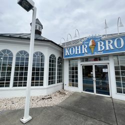 Kohr Bros Frozen Custard - Outside