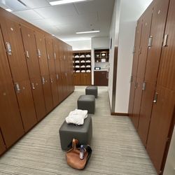 Dan Abraham Healthy Living Center - Locker rooms