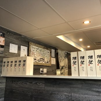 Taka's Sushi - Sushi Bars Near Me - White Rock, British Columbia Taka's Sushi - Sushi Bars Near Me - White Rock, British Columbia