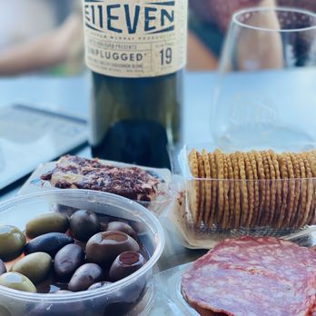E11even Wines by Andrew Murray - Wonderful Sauvignon Blanc wine - Wineries Near Me - Los Olivos, California E11even Wines by Andrew Murray - Wonderful Sauvignon Blanc wine - Wineries Near Me - Los Olivos, California