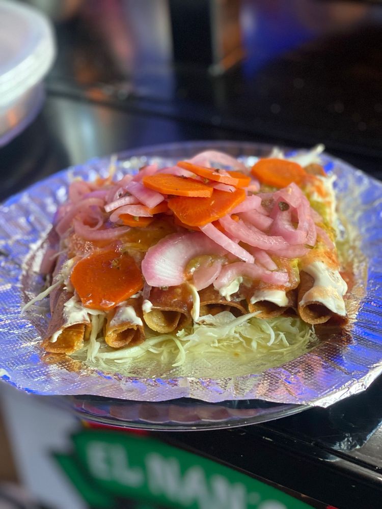 Doraditos El Nan’chez Logo