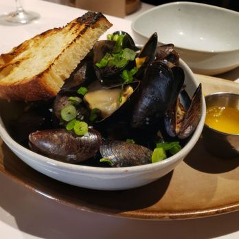 Claddagh Oyster House - Seafood Near Me - Charlottetown, Prince Edward Island Claddagh Oyster House - Seafood Near Me - Charlottetown, Prince Edward Island