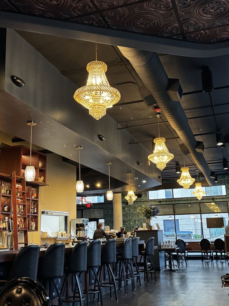 Jazzy Ladies Cafe & Club