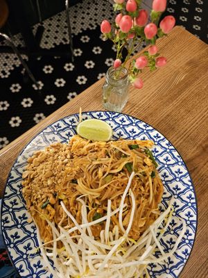 Noods n’ Chill by null