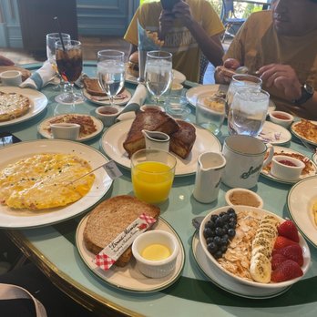 Sadelle's - Oatmeal , ham and cheese omelette - Breakfast & Brunch Near Me - Las Vegas, Nevada