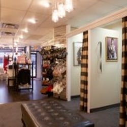 Linea Intima - Linea Intima on Avenue Road fitting rooms