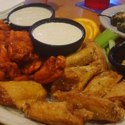 Austin Avenue I - Buffalo and Garlic Parmesan wings.