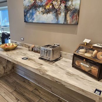 Aspire Lounge - Very small lounge - Airport Lounges Near Me - Ontario, California Aspire Lounge - Very small lounge - Airport Lounges Near Me - Ontario, California