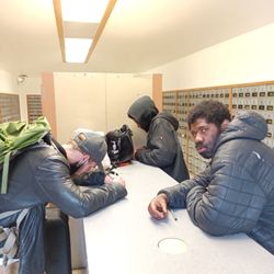 US Post Office - 301 Union Street Postal Meth Addicts. *Notice the meth pipes and zoned out 'hitters'?