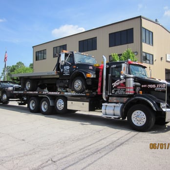 Towne Towing - The towing company that tows the tow trucks. - Towing Near Me - Palatine, Illinois Towne Towing - The towing company that tows the tow trucks. - Towing Near Me - Palatine, Illinois