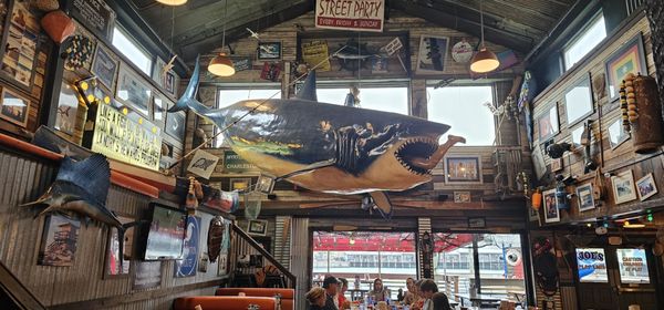 Joe's Crab Shack by null