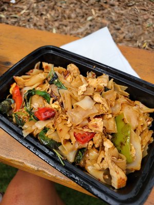 Mama Made Thai by null