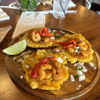 El Pub - Cuban Near Me - Miami, Florida