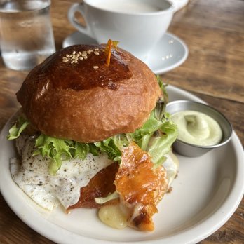 Commune - Veg Breakfast Sandwhich - Cafes Near Me - Virginia Beach, Virginia