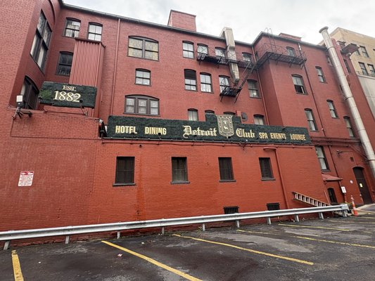 The Library at The Detroit Club by null