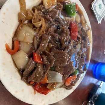 Lam's Kitchen - Black bean sauce chow fun - Noodles Near Me - Honolulu, Hawaii Lam's Kitchen - Black bean sauce chow fun - Noodles Near Me - Honolulu, Hawaii