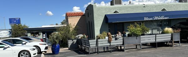 Blue Willow Restaurant & Gift Shop by null