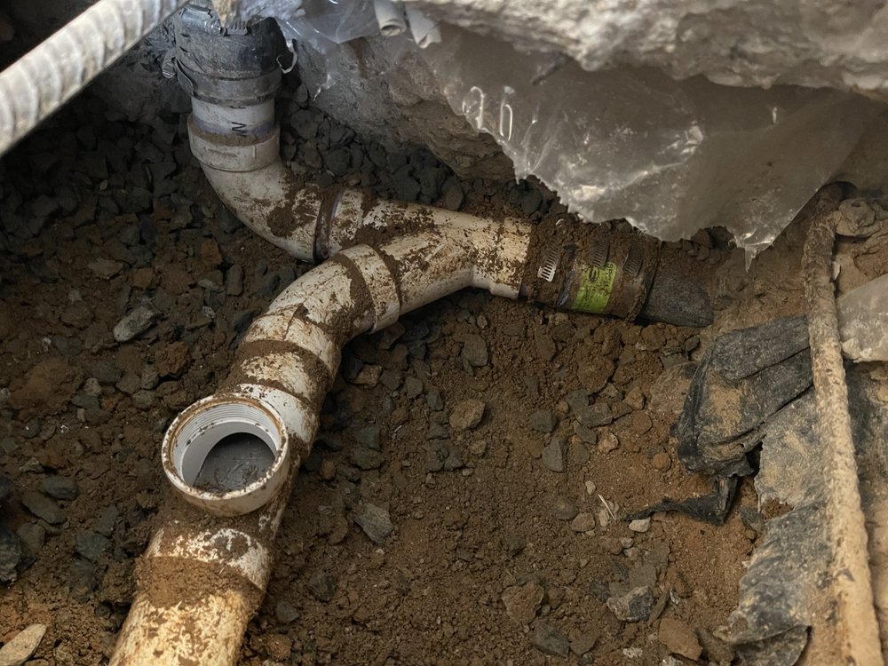 Slide of Cristobal’s plumber