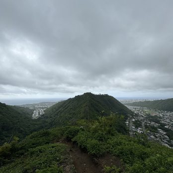 Mau'umae Trail - Hiking Near Me - Honolulu, Hawaii