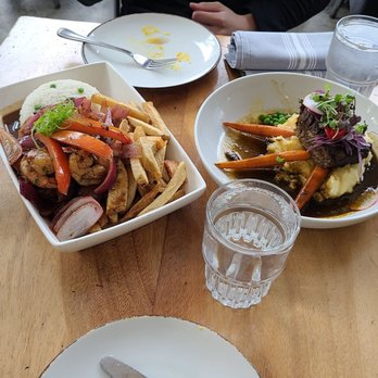 Limón - Peruvian Near Me - Oakland, California