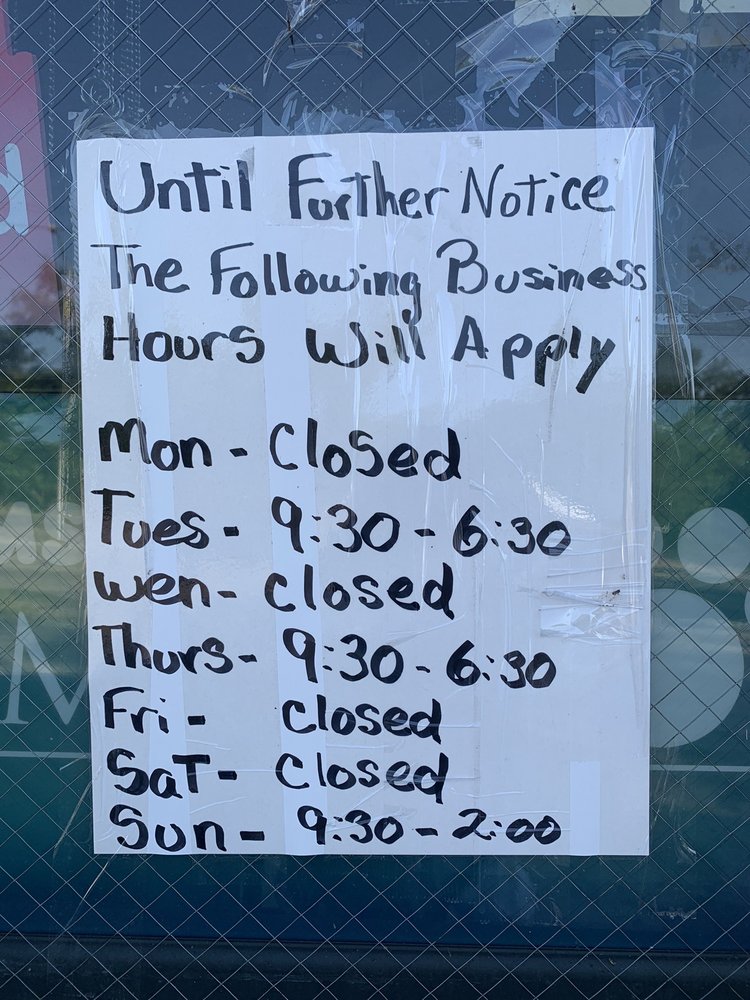 BLUE PARKWAY BAIT & DOG SUPPLIES Updated August 2024 6921 Blue Pkwy, Kansas City, Missouri