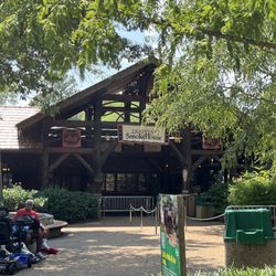 Trapper's Smokehouse