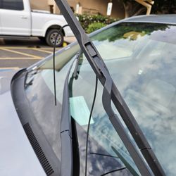 Thrifty Car Rental - Nice wipers