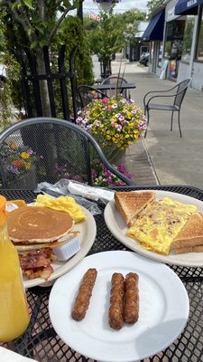 Silver Lake Cafe & Grill by null