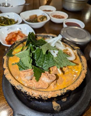 JeunJu Korean Restaurant 전주식당 | 전주할매칼국수 - Authentic Korean home style food by null