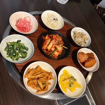 Hangang - Banchan - Korean Near Me - Honolulu, Hawaii