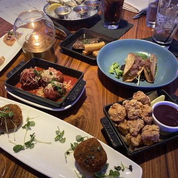 STK Steakhouse Bellevue - Happy hour apps - Steakhouses Near Me - Bellevue, Washington STK Steakhouse Bellevue - Happy hour apps - Steakhouses Near Me - Bellevue, Washington