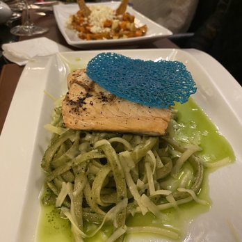 Casa Valadez - Salmón y pesto - Mexican Near Me - Guanajuato, GUA