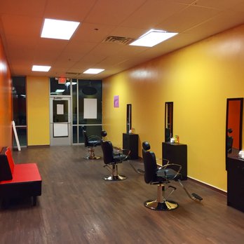 Pretty Eyebrows Threading - Inside the Pretty Eyebrows Threading spa - Eyebrow Services Near Me - Dallas, Texas Pretty Eyebrows Threading - Inside the Pretty Eyebrows Threading spa - Eyebrow Services Near Me - Dallas, Texas