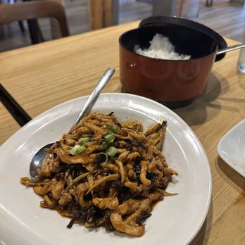 Wanna Bao - Shredded Chicken in Spicy Garlic Sauce - Szechuan Near Me - Houston, Texas Wanna Bao - Shredded Chicken in Spicy Garlic Sauce - Szechuan Near Me - Houston, Texas