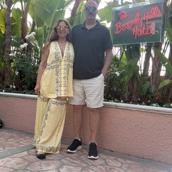 Polo Lounge - The famous sign - New American Near Me - Beverly Hills, California